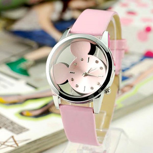 Ružové hodinky s ciferníkom v tvare Mickey Mouse