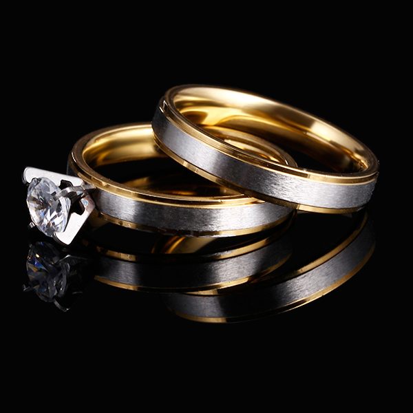 Set prsteňov s kryštálom v zlatej a striebornej farbe