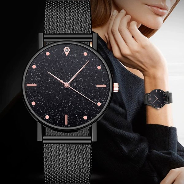 Čierne elegantné hodinky z nehrdzavejúcej ocele